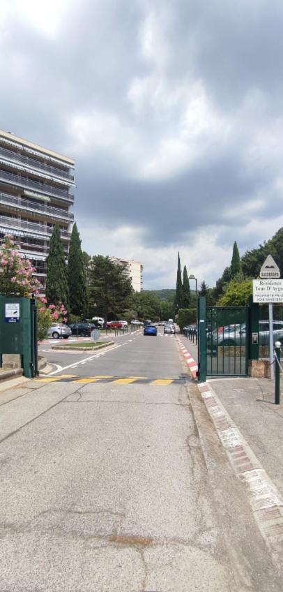 Grand T2 Lumineux Et Climatise Avec Balcon Leilighet Aix-en-Provence Eksteriør bilde
